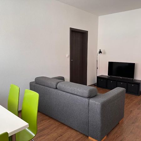 Apartman Ab Kryte Parkovani Zdarma Чешка Будьовица Екстериор снимка