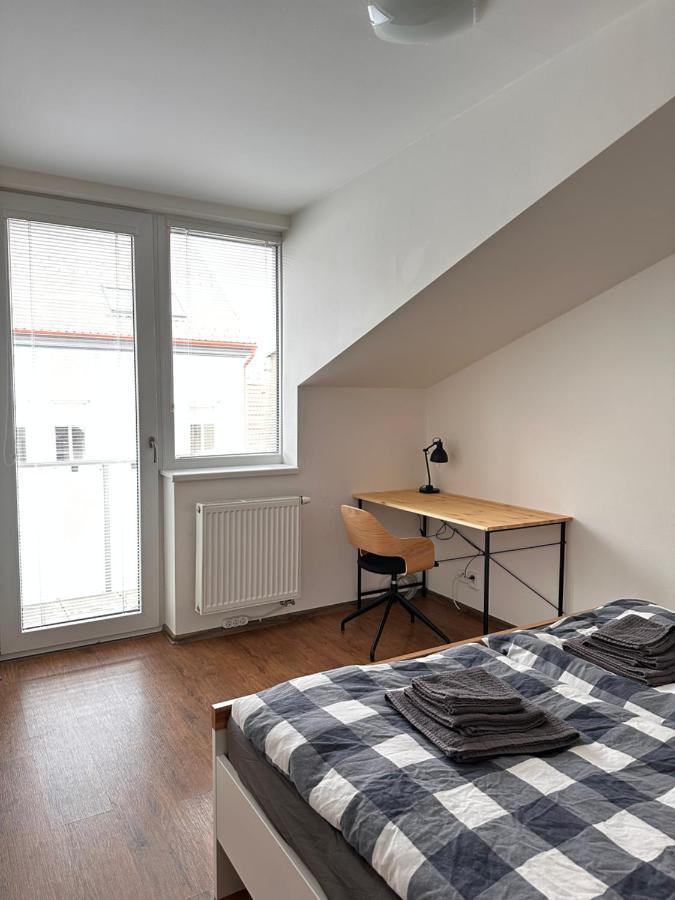 Apartman Ab Kryte Parkovani Zdarma Чешка Будьовица Екстериор снимка